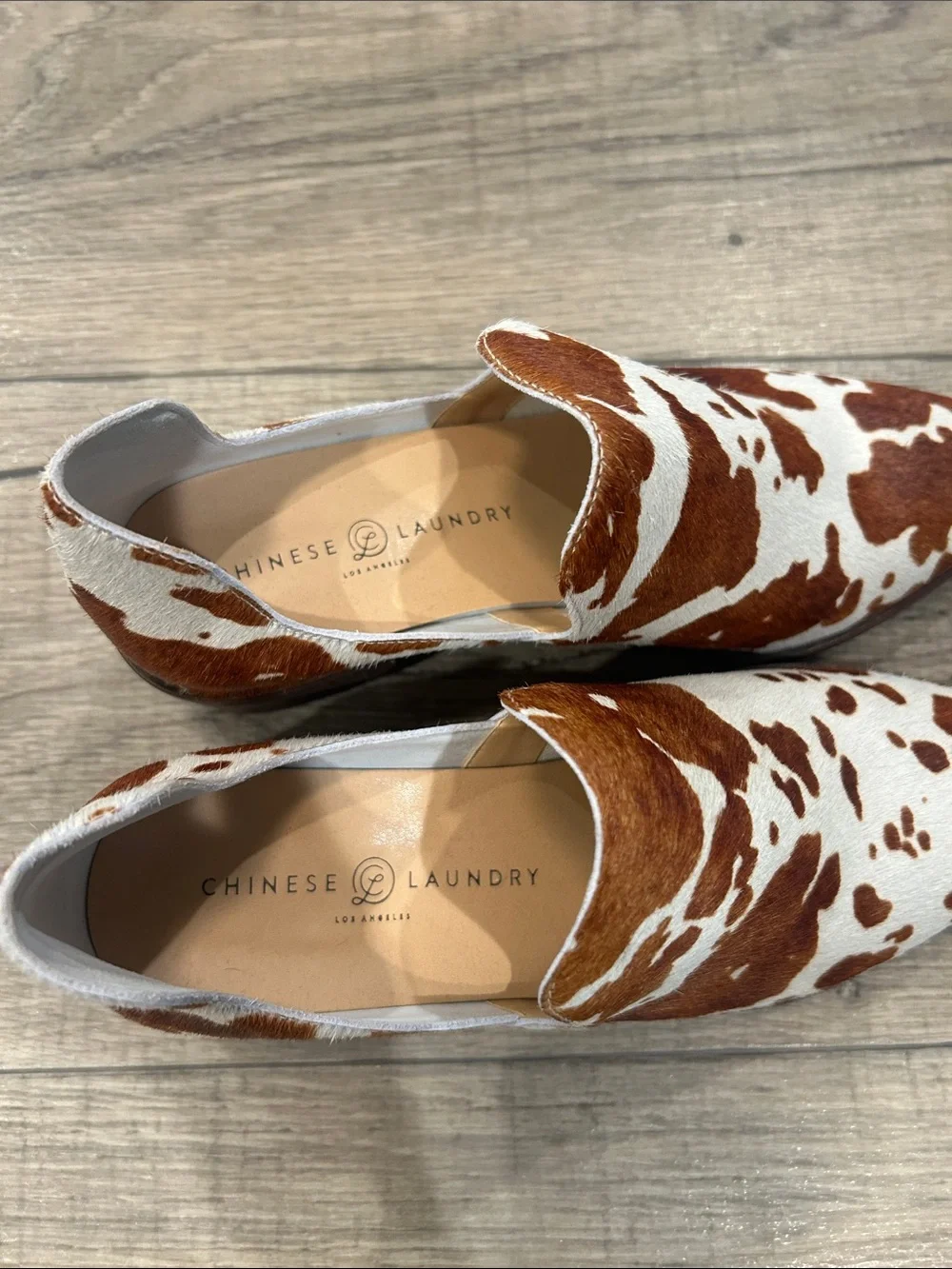 Chinese Laundry Brown & White Cowhide Cutout Mules - Picture 2 of 5